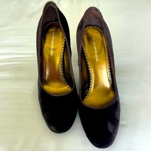 Bcbg Carole Mahogany Velvet Heels size 37